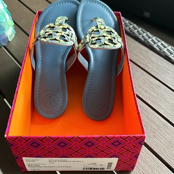 Tory Burch Sandals NWOT - Picture 4 of 5